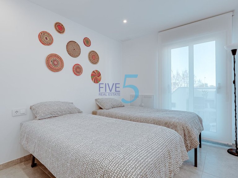 Apartment for Sale in Alicante, Valencia 12
