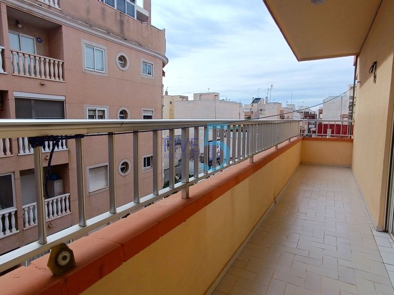 Apartment for Sale in Alicante, Valencia 4