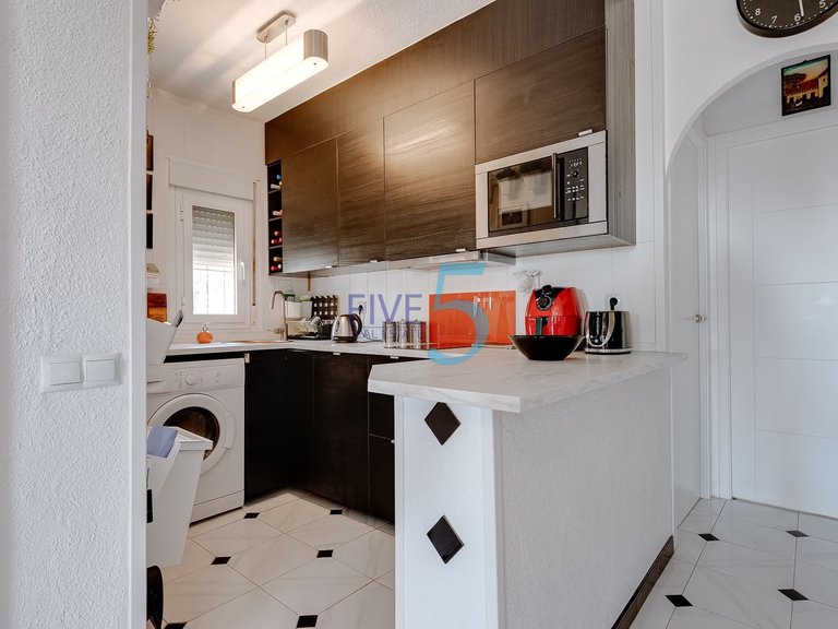 Apartment for Sale in Alicante, Valencia 7