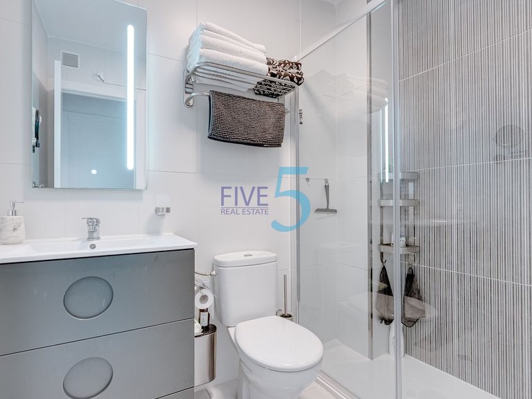 Apartment for Sale in Alicante, Valencia 12