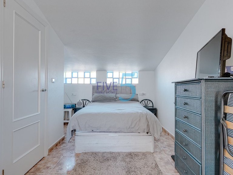 Villa for Sale in Alicante, Valencia 21