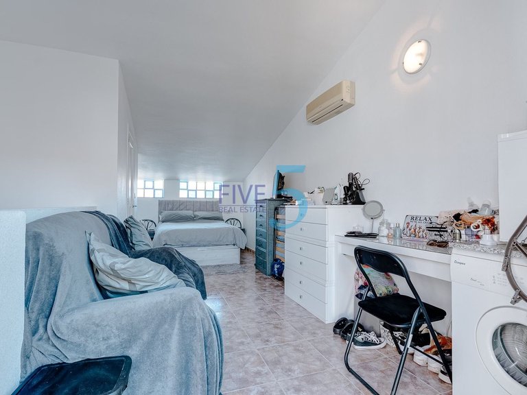 Villa for Sale in Alicante, Valencia 20