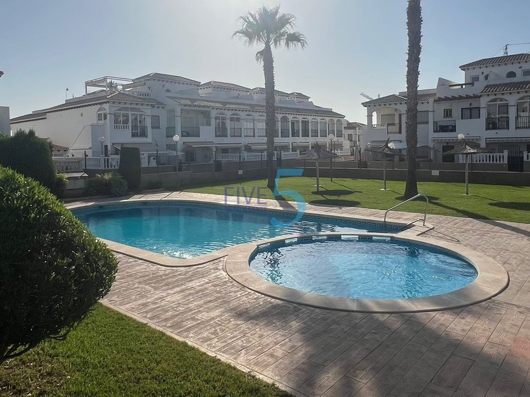 Villa for Sale in Alicante, Valencia 2
