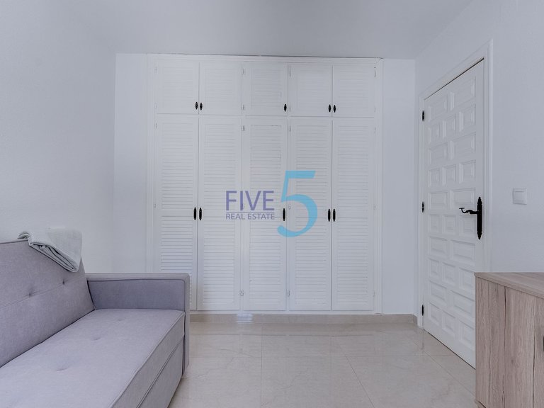 Villa for Sale in Alicante, Valencia 25