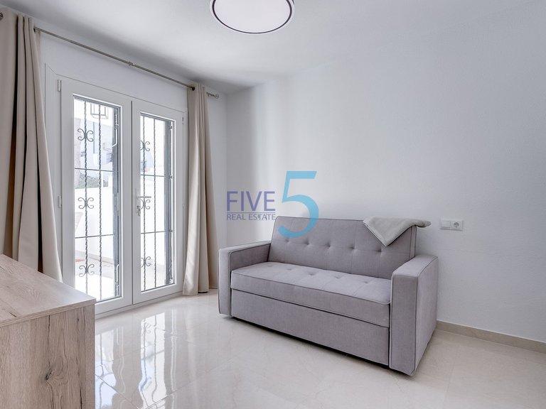 Villa for Sale in Alicante, Valencia 24