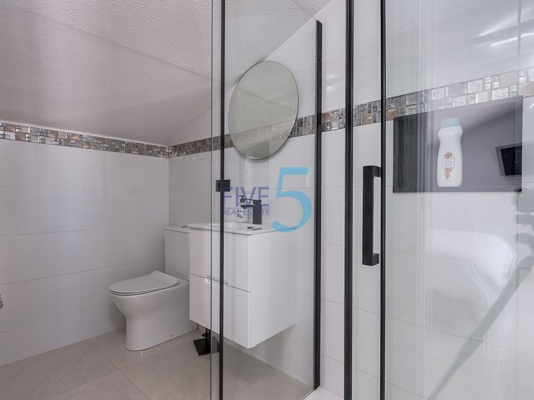 Villa for Sale in Alicante, Valencia 20
