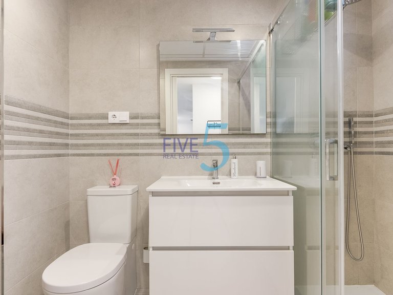 Apartment for Sale in Alicante, Valencia 17