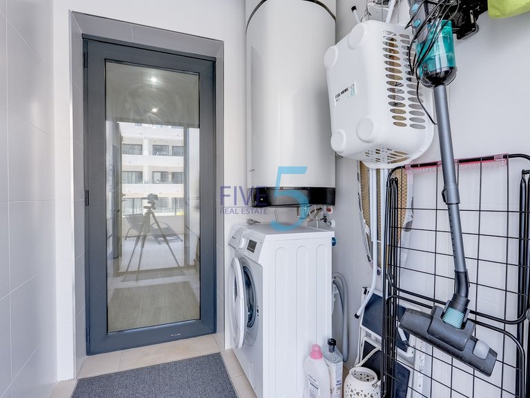 Apartment for Sale in Alicante, Valencia 10