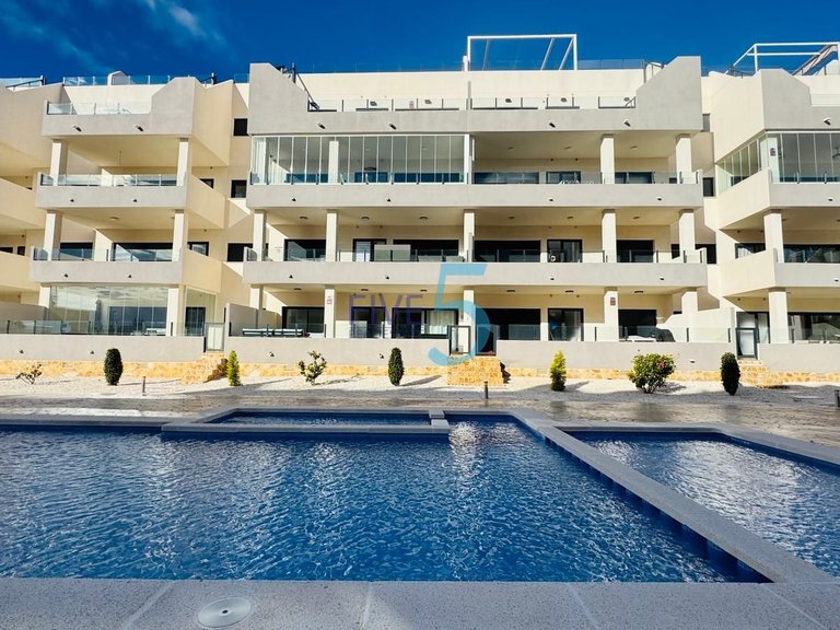Apartment for Sale in Alicante, Valencia 2