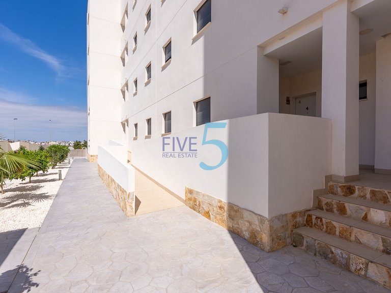 Apartment for Sale in Alicante, Valencia 27