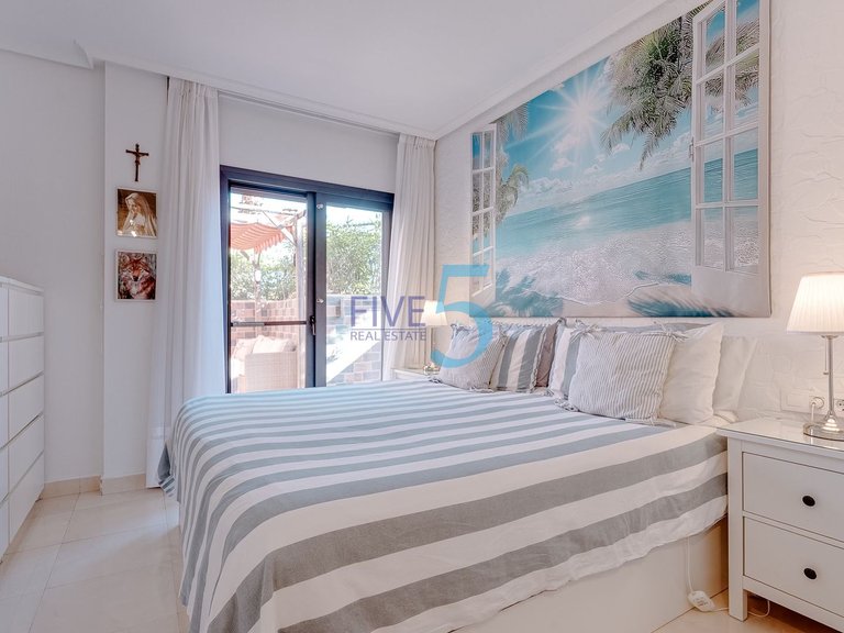Apartment for Sale in Alicante, Valencia 18