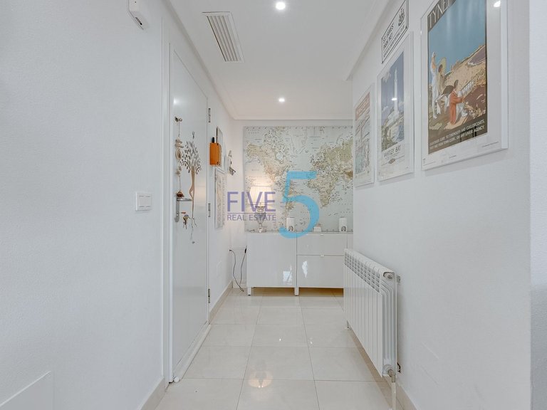 Apartment for Sale in Alicante, Valencia 12