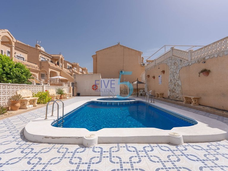 Apartment for Sale in Alicante, Valencia 24