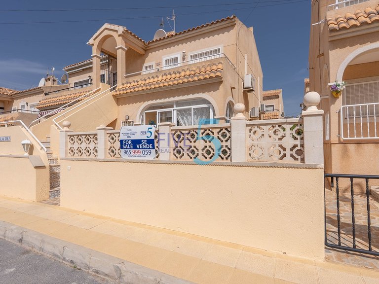 Apartment for Sale in Alicante, Valencia 2