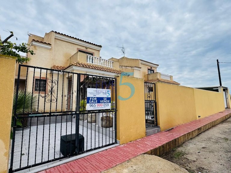 Villa for Sale in Alicante, Valencia 20