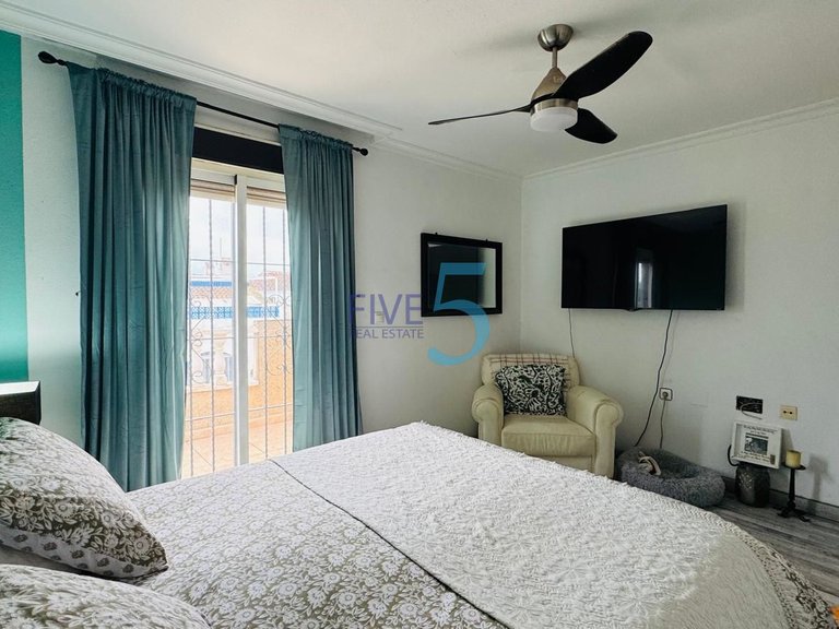Villa for Sale in Alicante, Valencia 13