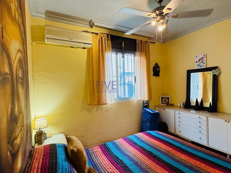 Villa for Sale in Alicante, Valencia 9