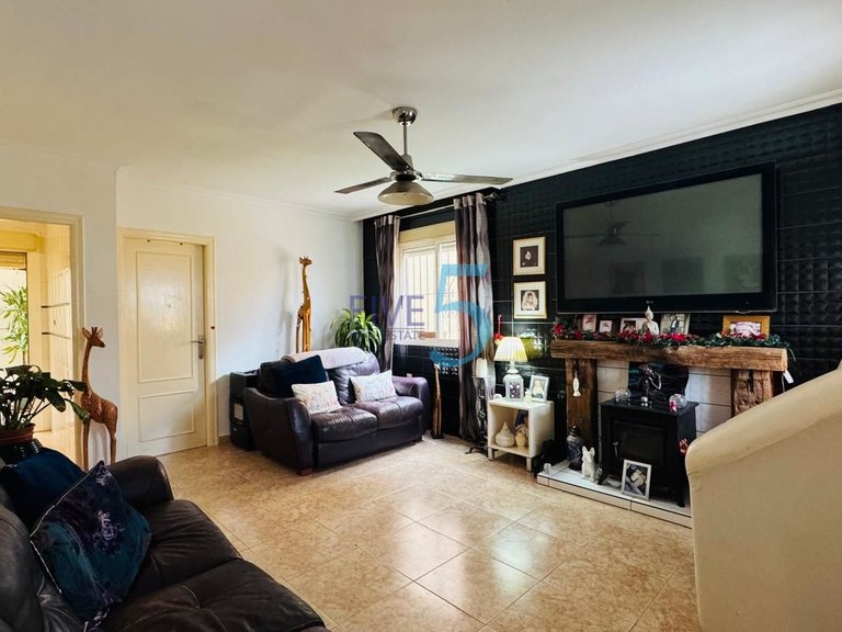 Villa for Sale in Alicante, Valencia 2