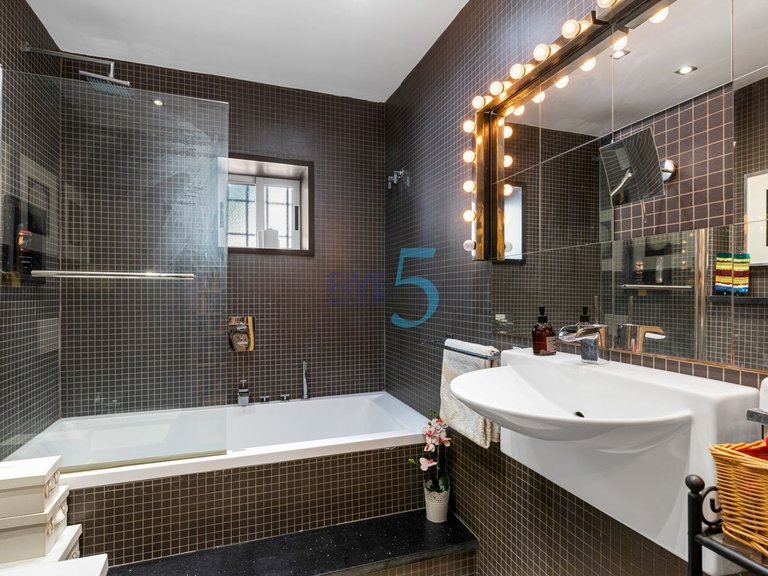 Villa for Sale in Alicante, Valencia 37