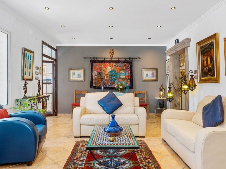 Villa for Sale in Alicante, Valencia 20