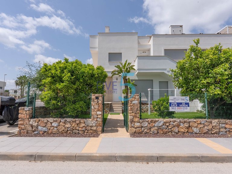 Apartment for Sale in Alicante, Valencia 2