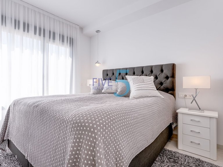 Villa for Sale in Alicante, Valencia 18