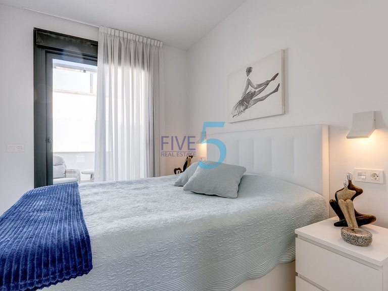Villa for Sale in Alicante, Valencia 21