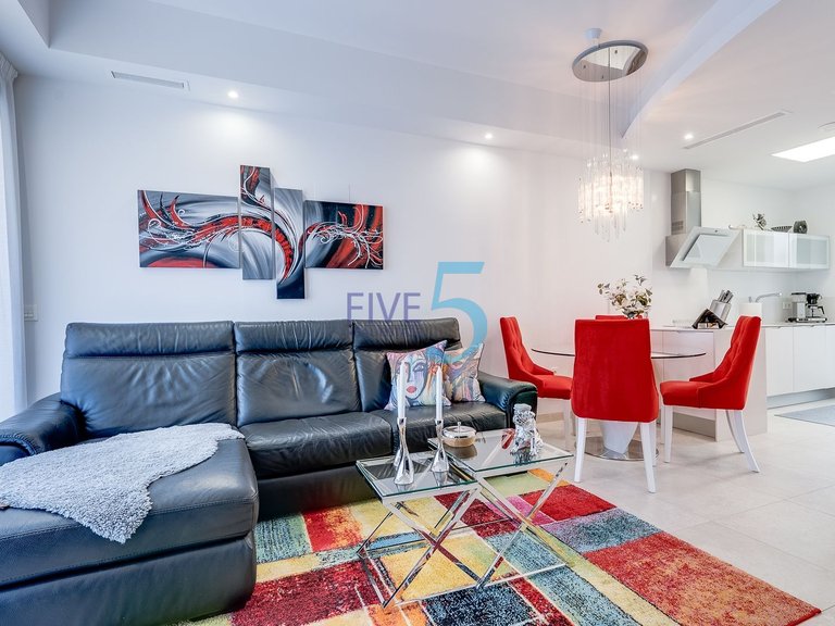 Villa for Sale in Alicante, Valencia 8