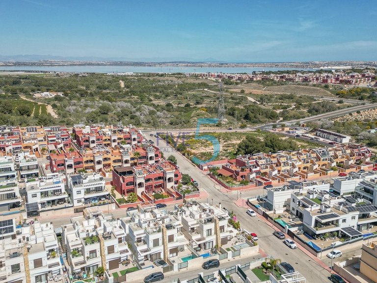 Villa for Sale in Alicante, Valencia 29