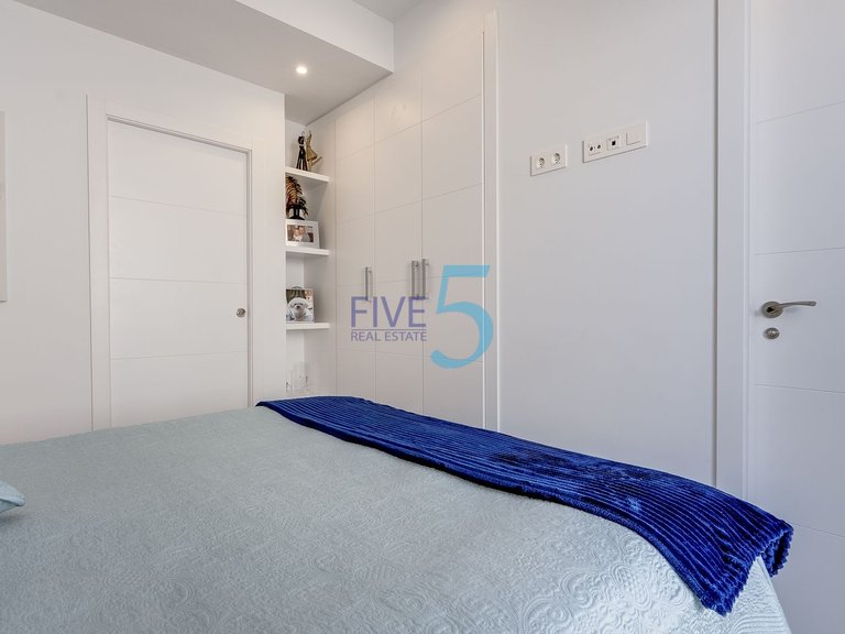 Villa for Sale in Alicante, Valencia 22