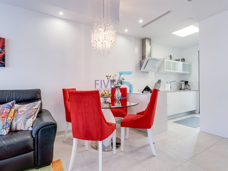 Villa for Sale in Alicante, Valencia 10