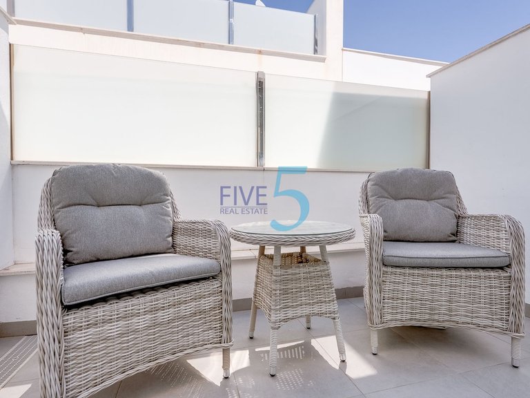 Villa for Sale in Alicante, Valencia 24