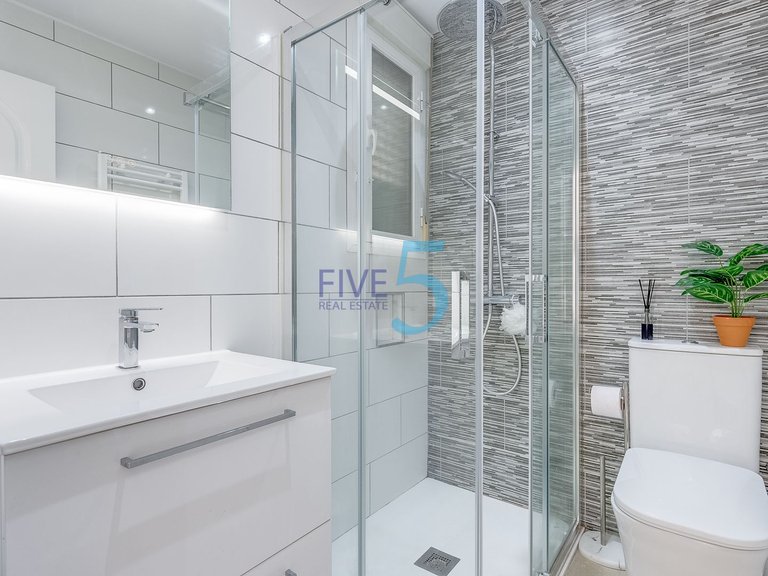 Villa for Sale in Alicante, Valencia 15