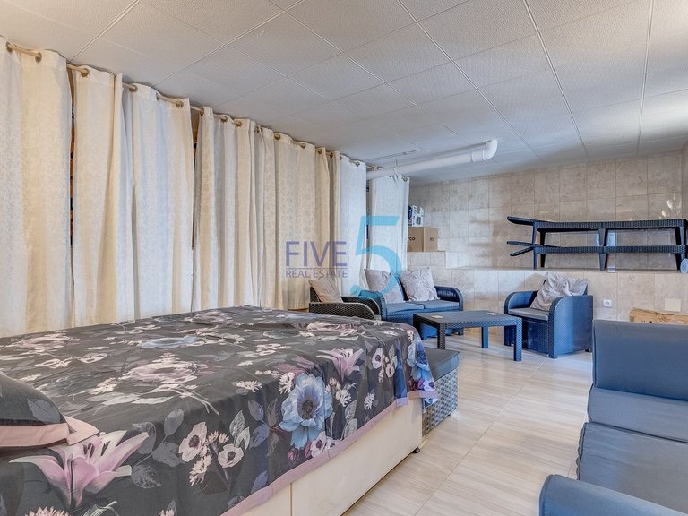 Villa for Sale in Alicante, Valencia 20