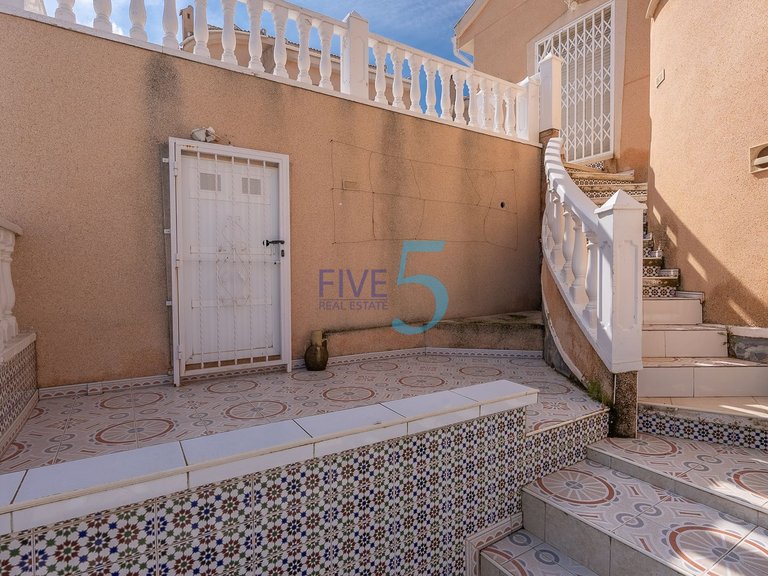 Villa for Sale in Alicante, Valencia 29
