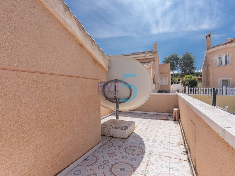 Villa for Sale in Alicante, Valencia 24