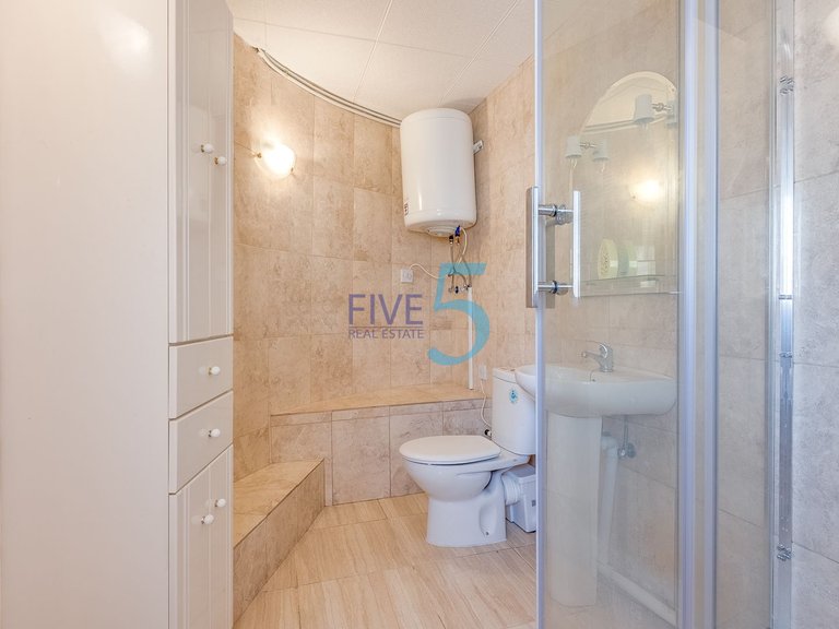 Villa for Sale in Alicante, Valencia 21