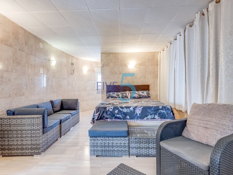 Villa for Sale in Alicante, Valencia 19