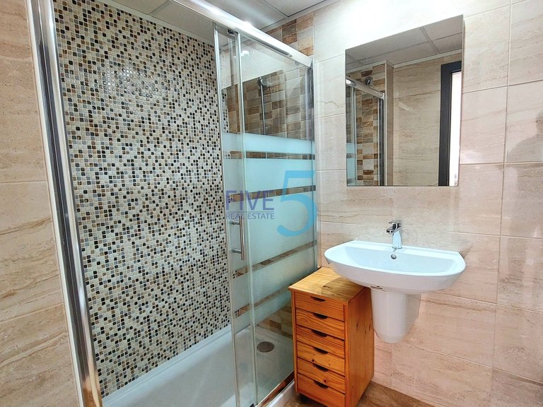 Apartment for Sale in Alicante, Valencia 10