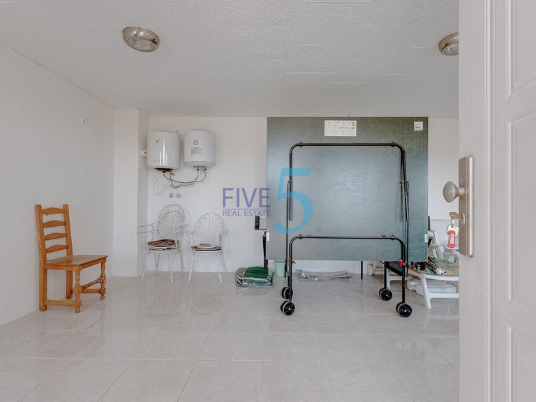 Villa for Sale in Alicante, Valencia 12