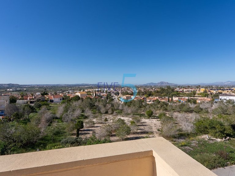 Villa for Sale in Alicante, Valencia 20