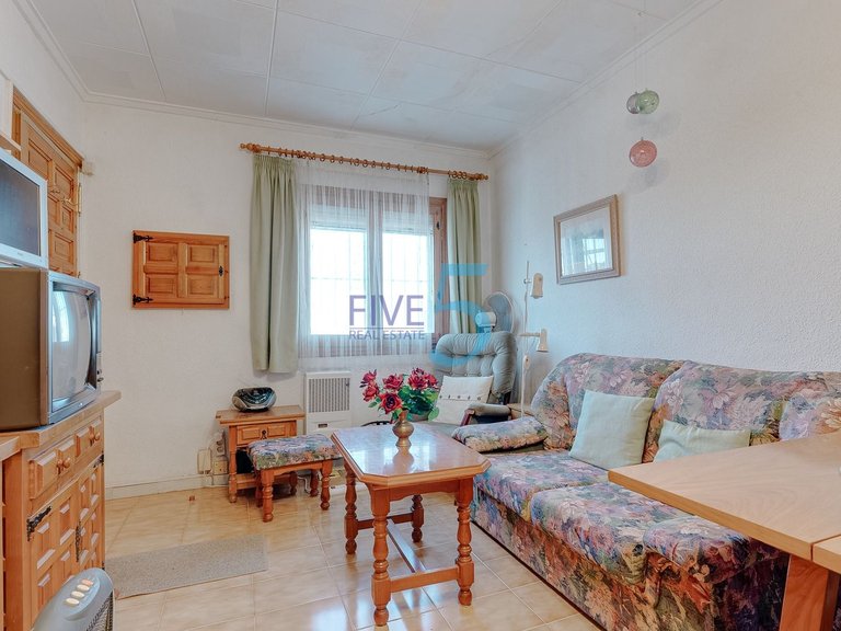 Villa for Sale in Alicante, Valencia 5