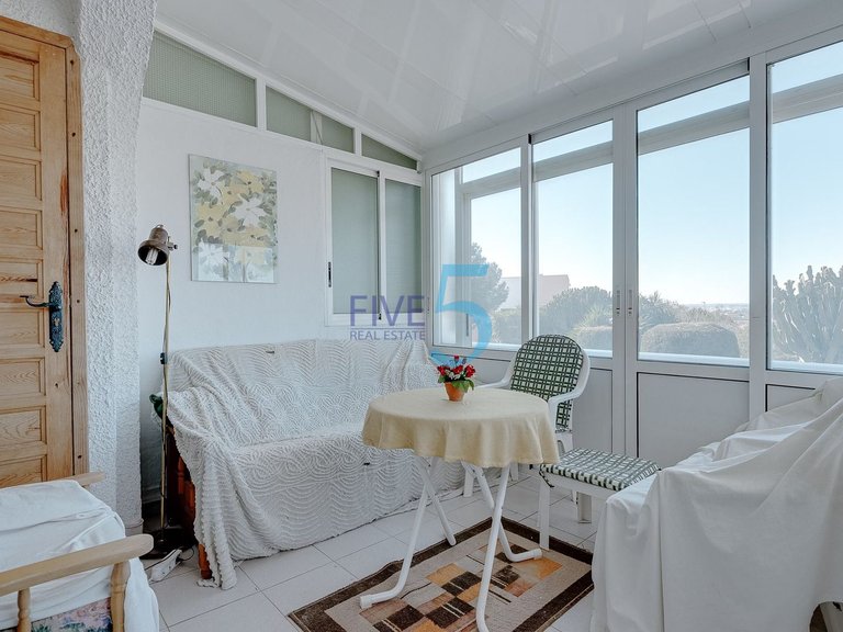 Villa for Sale in Alicante, Valencia 11
