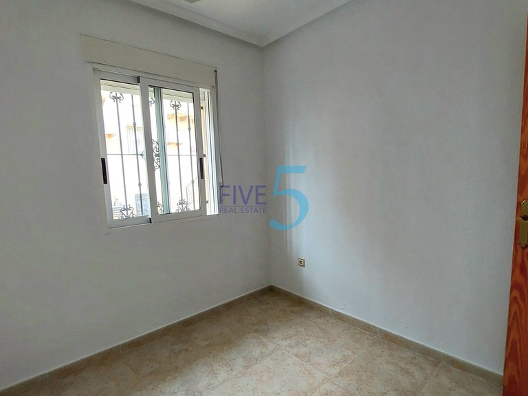 Villa for Sale in Alicante, Valencia 14