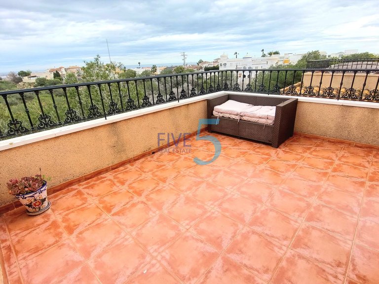 Villa for Sale in Alicante, Valencia 23
