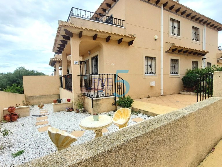 Villa for Sale in Alicante, Valencia 1
