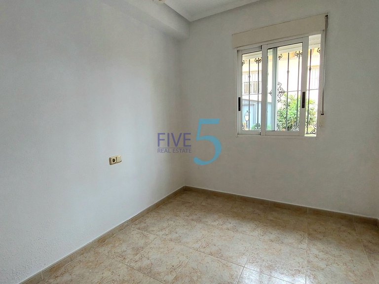 Villa for Sale in Alicante, Valencia 12