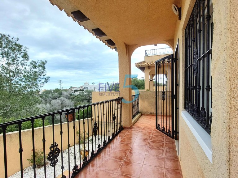 Villa for Sale in Alicante, Valencia 17