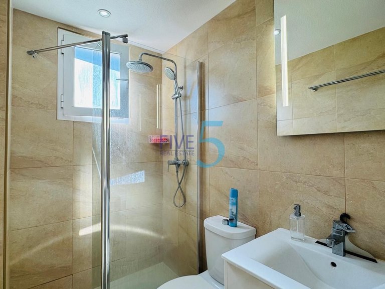 Apartment for Sale in Alicante, Valencia 12