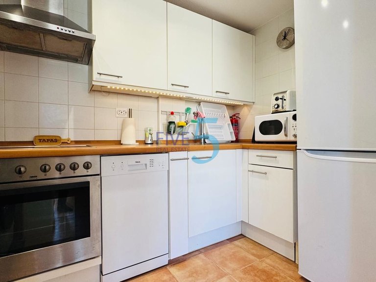 Apartment for Sale in Alicante, Valencia 6